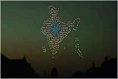Beating Retreat Ceremony: विजय चौक पर शानदार शो, पहली बार गूंजी 'ए मेरे वतन के लोगों' की धुन, सेनाओं के बैंड ने बांधा समां