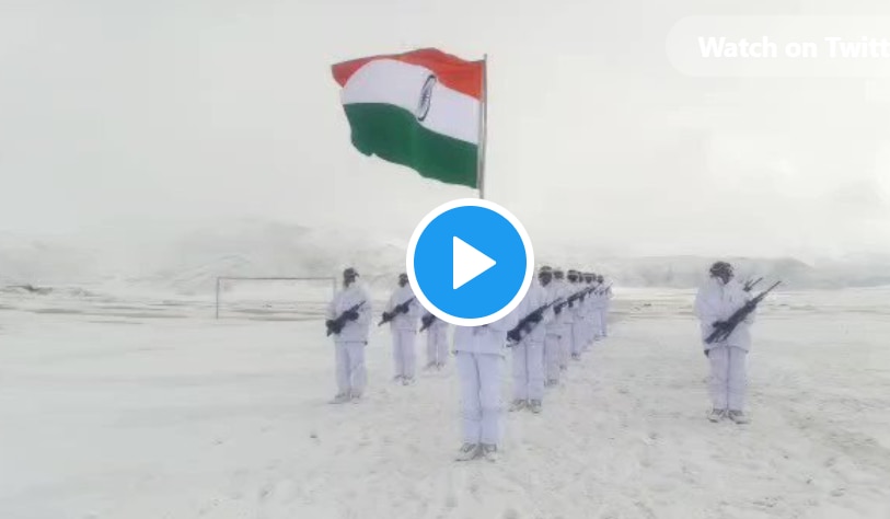73rd Republic Day: ITBP Troops Brave Bone-Chilling Cold, Unfurl Tiranga at 15,000 Feet in Ladakh | Watch