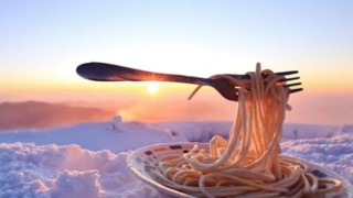 Spaghetti & Fork Freeze Mid-Air in US' Mount Washington Due to Extreme Cold, Twitter Reacts