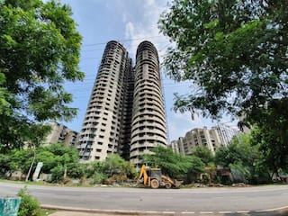 Noida: 1,500 Families Brace To Deal With Dust and Rubble After Supertech Twin Towers Demolition