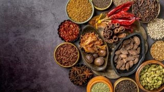 Cholesterol Diet: 12 Ayurvedic Herbs And Kitchen Ingredients to Control Bad Cholesterol