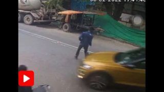 Caught on Camera: Man Dragged on Car's Bonnet For 200 Metres in Hit-And-Run in Delhi's Greater Kailash, Driver Held