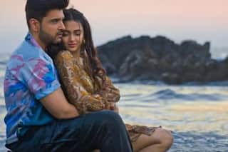 Rula Deti Hai Poster: बॉयफ्रेंड करण कुंद्रा संग रोमांस करती नजर आएंगी तेजस्वी प्रकाश, ‘रूला देती है’ गाने का पोस्टर रिलीज