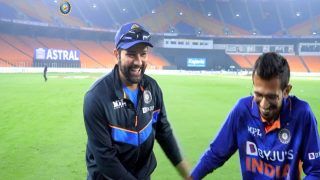 Good Luck for IPL Mega Auction: Rohit Sharma Engages in Funny Banter With Chahal | Video