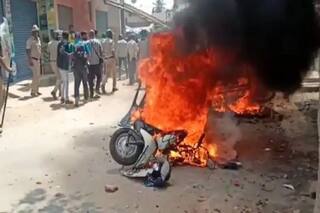 Karnataka: शिवमोगा में फिलहाल शांति, बुधवार शाम 6 बजे तक लगा कर्फ्यू; दो और लोगों को किया गया गिरफ्तार