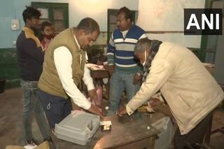 UP Chunav Third Phase Voting Highlights: यूपी में तीसरे चरण की वोटिंग खत्म, शाम 5 बजे तक करीब 58% मतदान