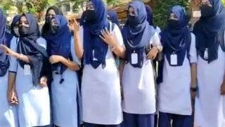 Hijab Controversy: कर्नाटक सरकार ने एजुकेशन एक्‍ट की धारा लागू की, सुप्रीम कोर्ट का दिया हवाला