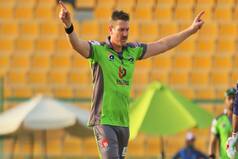 James Faulkner ने बीच में ही छोड़ा PSL, पाकिस्तान पर लगाया पैसे ना देने का आरोप