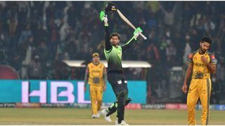 WATCH: Shaheen Afridi Smashes 23 Runs in Final Over, Shahid Afridi Reacts
