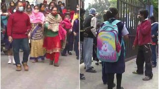 West Bengal Schools Reopen Today: पश्चिम बंगाल में खुले सभी स्कूल, करीब दो साल बाद पूरे उत्साह से स्कूल पहुंचे छात्र