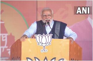 Punjab Polls 2022: पंजाब रैली में कांग्रेस-AAP पर जमकर बरसे पीएम मोदी, कहा- दोनों की एक ही थाली के चट्टे बट्टे, नाटक कर रहे