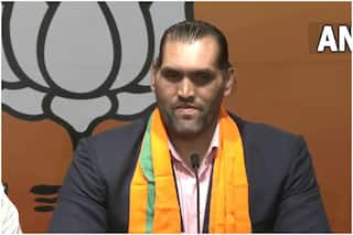 Punjab Polls 2022: भाजपा में शामिल हुए पहलवान The Great Khali, बोले- यहां आकर खुशी हुई