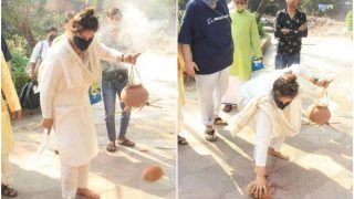 Raveena Tandon Performs Last Rites of Father, Netizens Laud Her Act of Breaking Gender Stereotypes