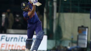 IND vs SL, 3rd T20I: रोहित शर्मा ने पाकिस्तानी खिलाड़ी को पछाड़ा, T20I में नया कीर्तिमान