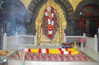 Devotees Can Now Attend Early Morning, Late Night 'Aarti' At Saibaba Temple In Shirdi. Check Revised Timings HERE