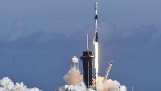 SpaceX Satellites Falling Out of Orbit After Solar Storm