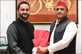 UP Assembly Elections 2022: सपा ने भाजपा को दिया एक और झटका, सांसद रीता जोशी के बेटे मयंक सपा में शामिल