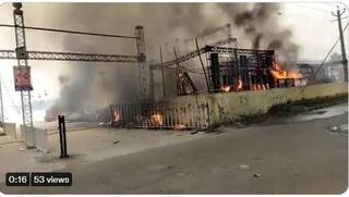 Huge Fire at Banquet Hall in Delhi's Rohini, 12 Fire Tenders Bring Blaze Under Control; 1 Injured