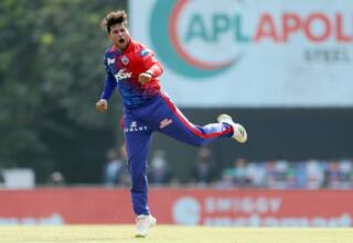 IPL 2022 के पहले ही मैच में धमाकेदार वापसी के बाद कुलदीप यादव ने इस दिग्गज खिलाड़ी को दिया श्रेय