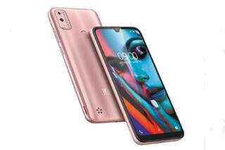 International Women's Day 2022: सिर्फ महिलाओं के लिए लॉन्च हुआ ये स्मार्टफोन, खूबियां जानकर हो जाएंगे हैरान