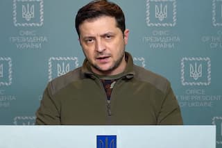 यूक्रेन के राष्ट्रपति जेलेंस्की ने संयुक्त राष्ट्र के महासचिव और तुर्की के राष्ट्रपति के साथ की बैठक, जानें क्या था मुद्दा