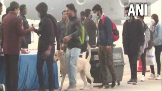 Operation Ganga: यूक्रेन से लौटकर आज दिल्ली पहुंचे 210 भारतीय यात्री, रक्षा राज्यमंत्री ने फूलों से किया स्वागत