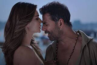 Bachchhan Pandey BO Day 1: Akshay Kumar-Kriti Sanon Starrer Surprises With Rs 13.25 Crore