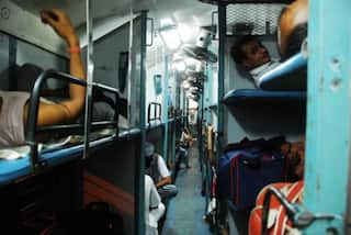 Indian Railways/IRCTC: भारतीय रेलवे ने यात्रियों को दी बड़ी राहत, फिर से बहाल की ये सुविधा, जानिए