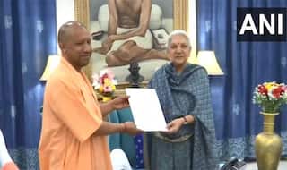 UP: CM योगी ने राज्‍यपाल को सौंपा इस्‍तीफा, नई सरकार के गठन की प्रक्रिया शुरू