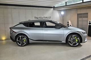 Kia Announces Entry into India's EV Market with EV6; Bookings to Begin Next Month