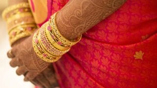 Agra Bride Locks Up Groom & In-Laws Inside House, Escapes With Jewelry in Middle of The Night