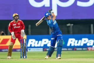 'बेबी ABD' ने ओवर में जड़ी 5 बाउंड्री, मगर नहीं दिला सके Mumbai Indians को सीजन की पहली जीत