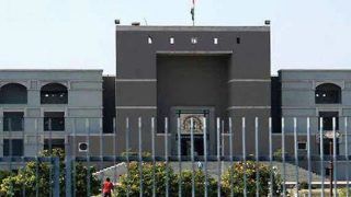 गुजरात: ब्राह्मण महिला ने HC से मांगा 'नो कास्ट, नो रिलीजन' का सर्टिफिकेट, कहा- धर्म के नाम पर होता है भेदभाव