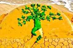 Earth Day 2022: Sudarsan Pattnaik Creates Stunning Sand Art to Generate Awareness About Environment