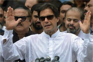 पाकिस्तान में फिर तनाव: धरना देने पर अड़े पूर्व पीएम इमरान खान, सेना तैयार, गृहमंत्री ने कहा-दम है तो आकर दिखाओ