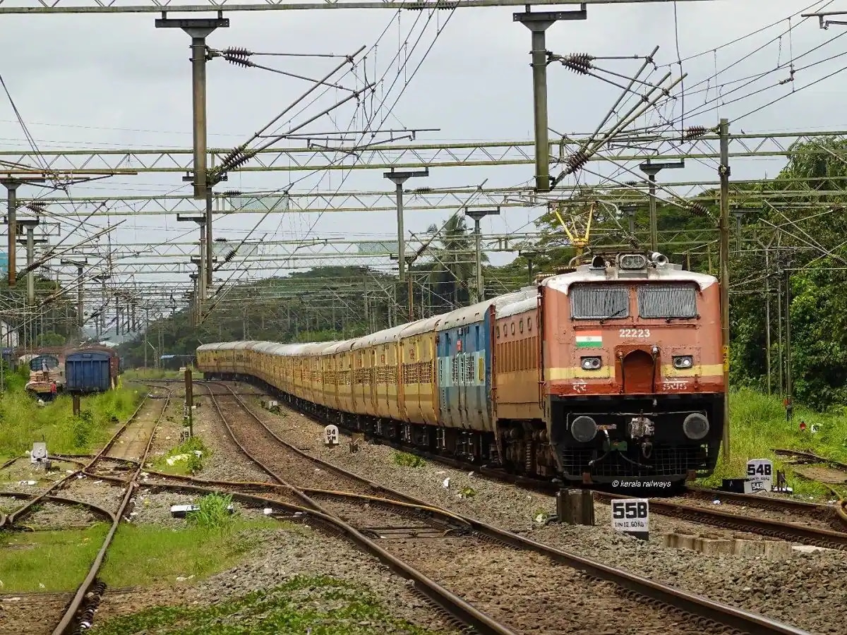 Indian Railways Cancels 1100 Trains to Facilitate Coal Supply to States Amid Power Crisis