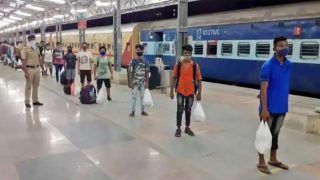 Indian Railways/IRCTC: पैसेंजर ट्रेनें अब बन गईं एक्सप्रेस, वसूला जाएगा अधिक किराया, जानिए पूरी खबर