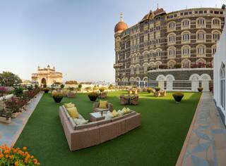 Govt Bars Hotels or Restaurants From Levying Service Charges in Food Bill | Full Guidelines Here