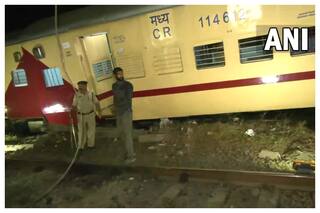 Mumbai: Three Coaches of Puducherry Express Derail Between Matunga And Dadar Station, No Casualty Reported