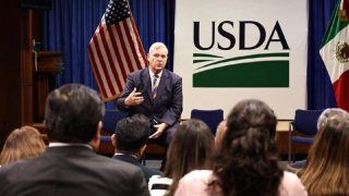 US Agriculture Secretary Joins List of Officials Testing Covid Positive After Dinner Event