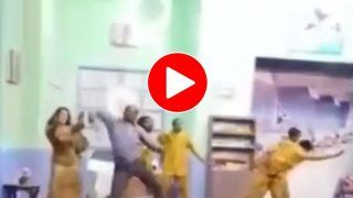 Chachaji Ka Dance: सपना चौधरी का गाना बजा तो खुद को रोक नहीं पाए चाचाजी, स्टेज पर चढ़कर काट दिया बवाल- देखें वीडियो