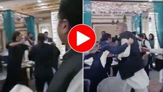 Pakistan Ka Video: इफ्तार पार्टी में ही भिड़ गए इमरान खान और शहबाज शरीफ के समर्थक, खूब चले चांटे और घूंसे- देखें वीडियो