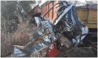 महाराष्‍ट्र में भीषण रोड एक्‍सीडेंट: ट्रक-क्रूजर की भिड़ंत में 8 लोगों की मौके पर मौत, गंभीररूप से 11 घायल