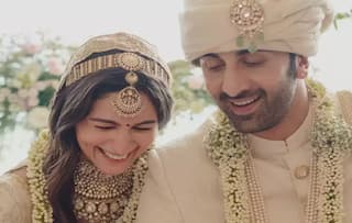 'Mehfil Mein Tere..': Durex Celebrates Ranbir & Alia’s Wedding With a Funny 'Channa Mereya' Twist | See Post
