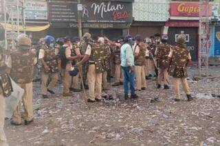 क्या मध्य प्रदेश का 'कैराना' बन जाएगा खरगोन, घरों के बाहर लटकी 'मकान बिकाऊ है' की तख्तियां