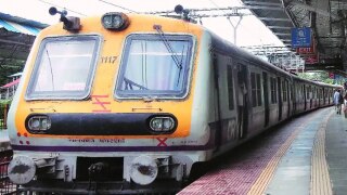 Mumbai Local Train Services Affected on Main Line Due to Technical Snag at Dadar Station