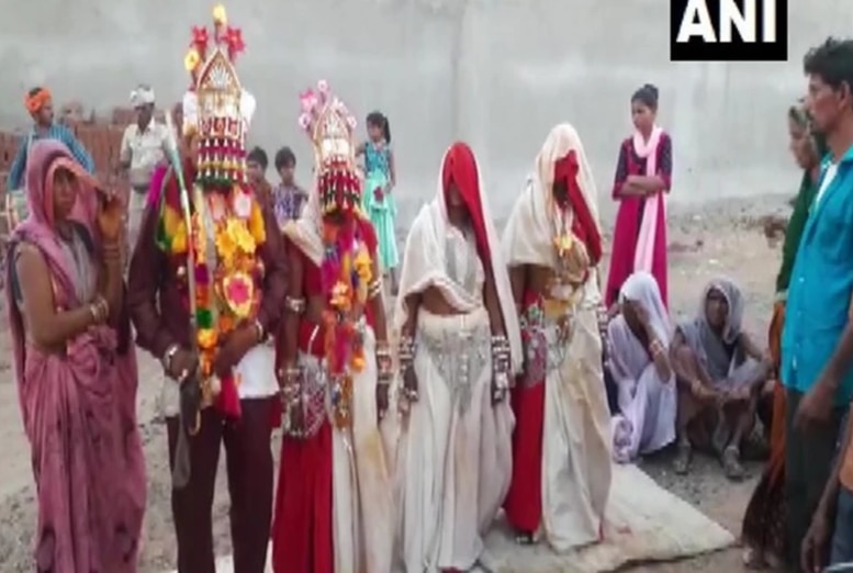 MP Tribal Man Marries His 3 Girlfriends in The Same Mandap, Was In A Live-in Relationship For 15 Years