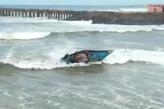 Cyclone Asani: Group Of Fishermen Narrowly Escape After Their Boat Capsizes Off Odisha Coast | WATCH