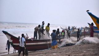 Cyclone Sitrang Likely To Dampen Festive Mood in Bengal, Odisha Readies Evacuation Plan