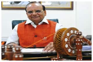 दिल्ली के उपराज्यपाल का सख्त निर्देश-मानसून से पहले जर्जर इमारतों को बनाओ या ढहा दो